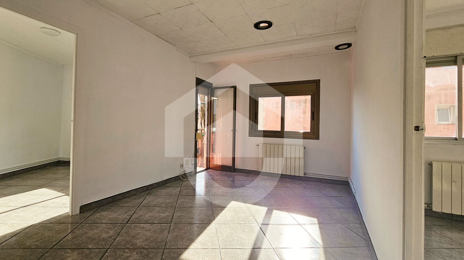 Piso en venta en  Barcelona Capital con Balcón