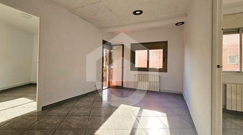 Foto 3 de Piso en venta en Les Roquetes,  Barcelona Capital