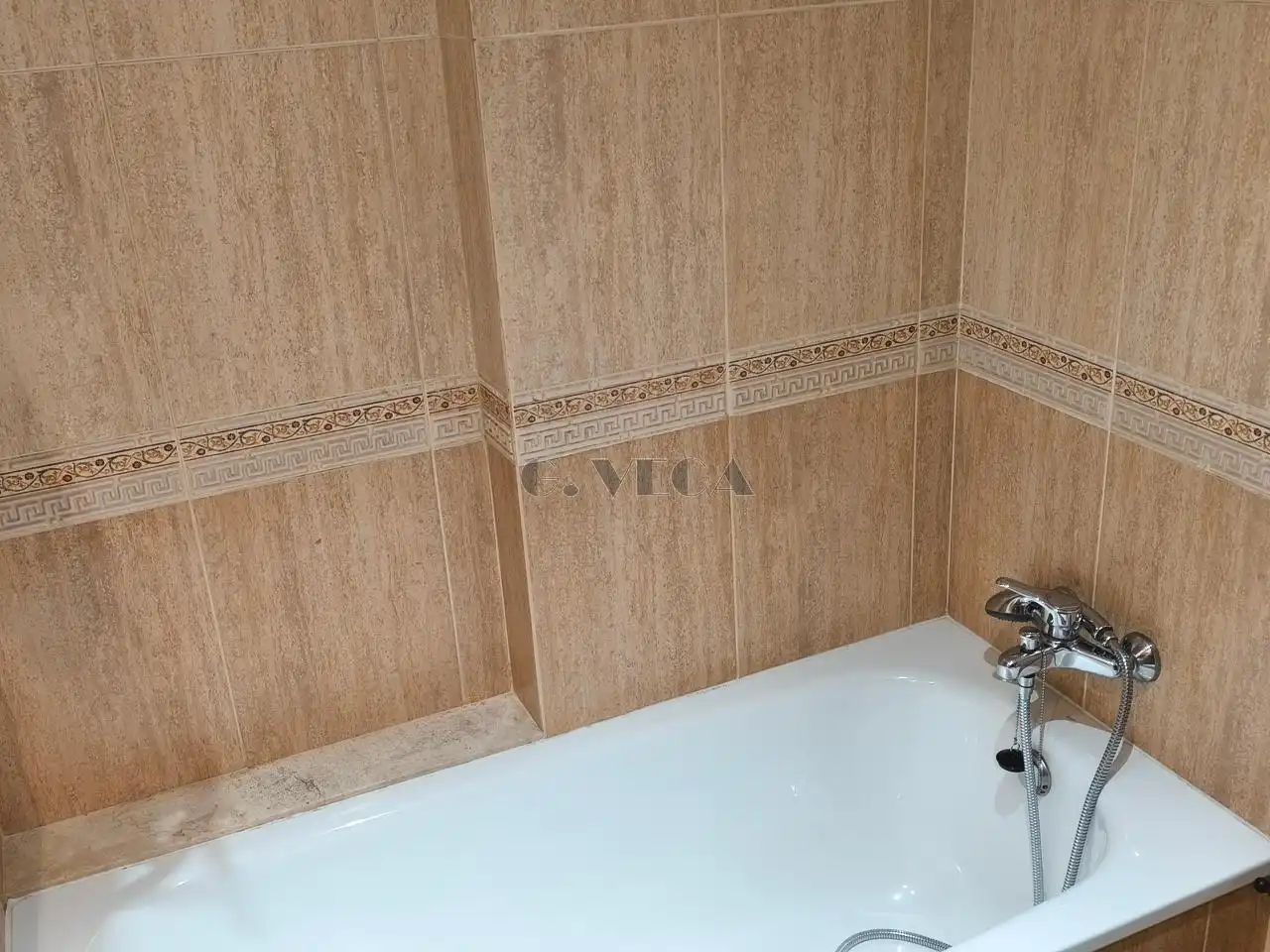 Bathroom of Flat for rent in Vigo   with Heating and Storage room