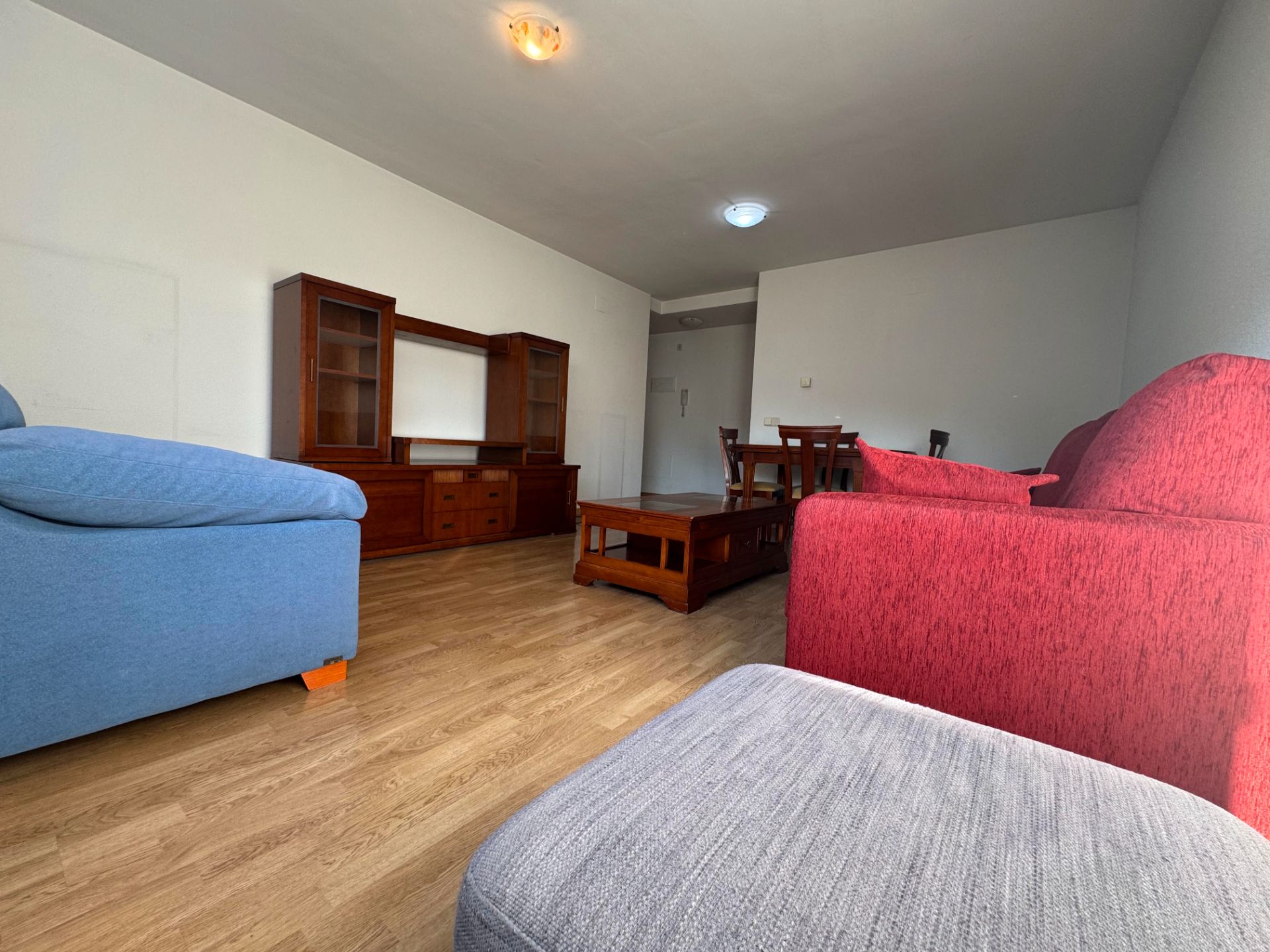 Sala d'estar de Pis en venda en El Escorial amb Calefacció, Parquet i Traster