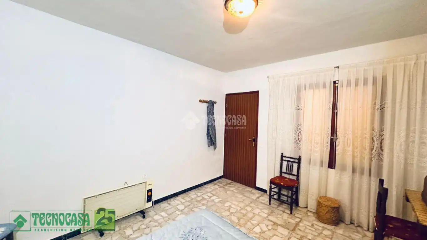 Dormitori de Casa adosada en venda en Urda