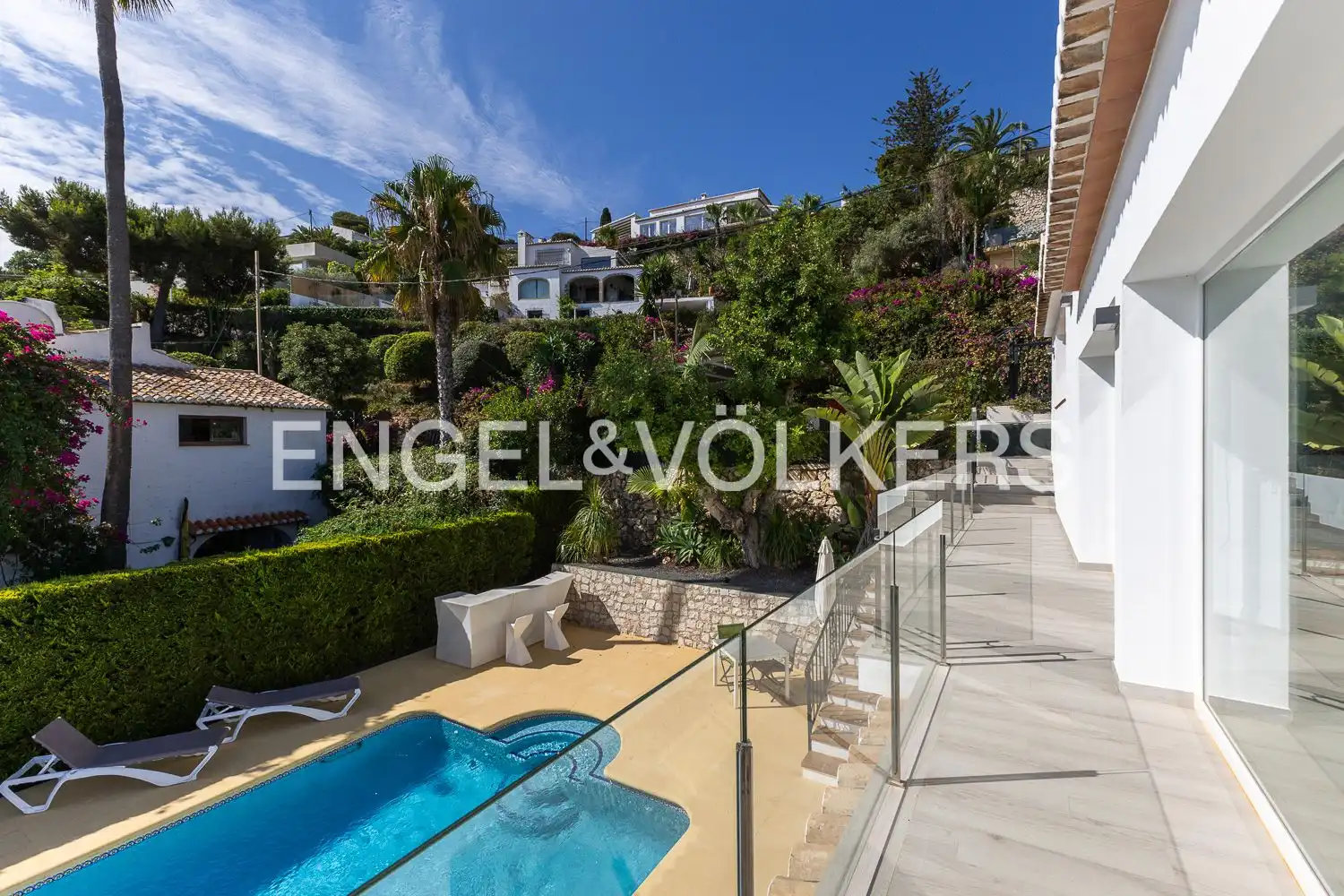 Vista exterior de Casa o xalet en venda en Jávea / Xàbia amb Aire condicionat, Calefacció i Jardí privat