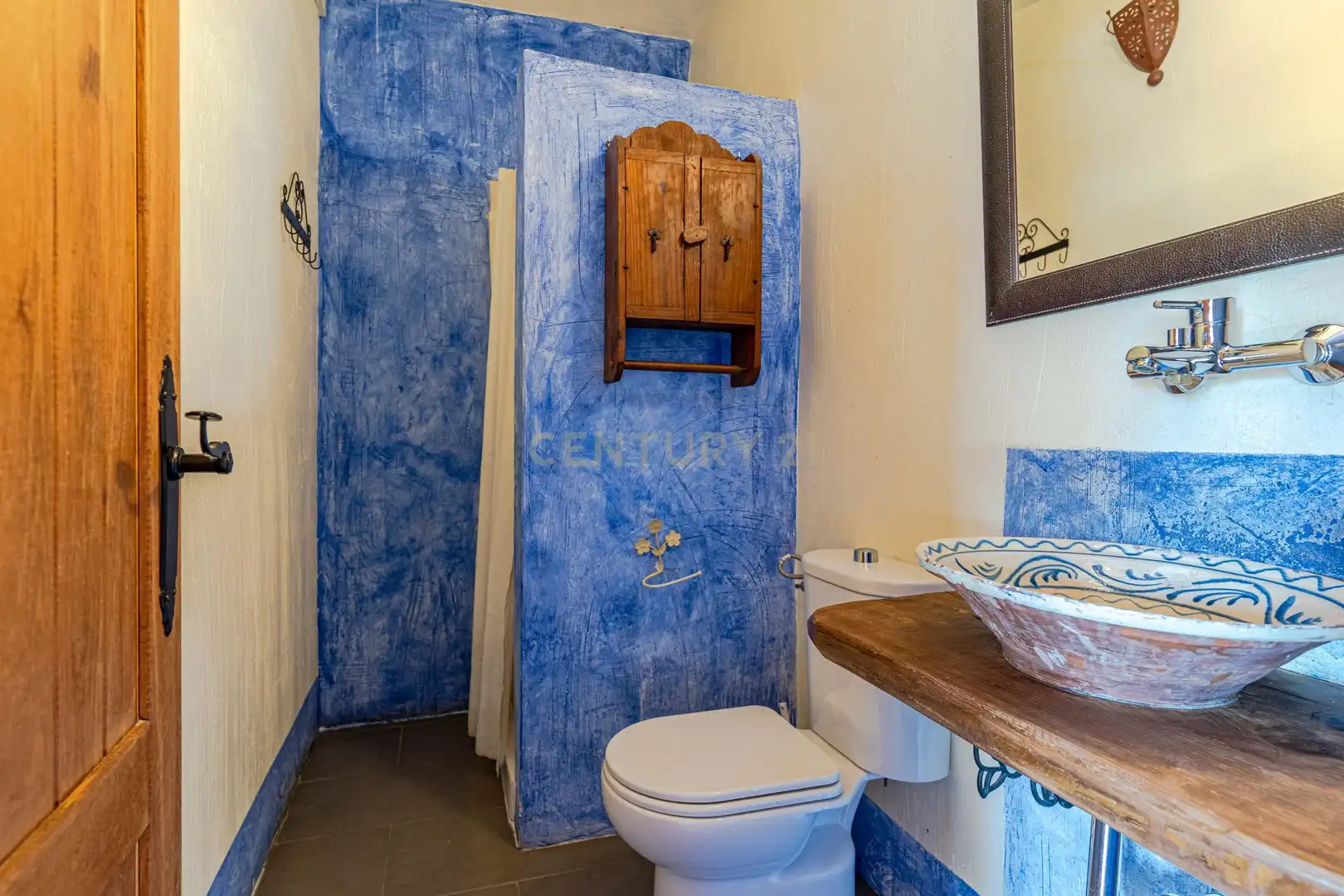 Bathroom of Houses for sale in Pinos Genil  with Air Conditioner, Private garden and Furnished