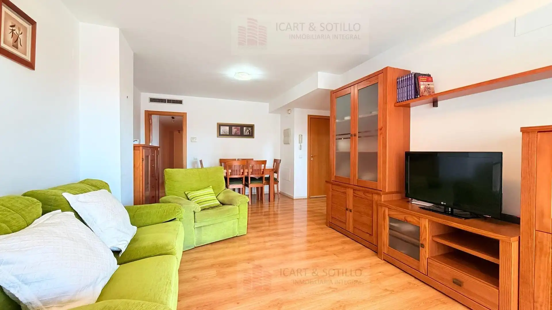 Sala de estar de Piso en venta en Vinaròs con Aire acondicionado, Calefacción y Parquet
