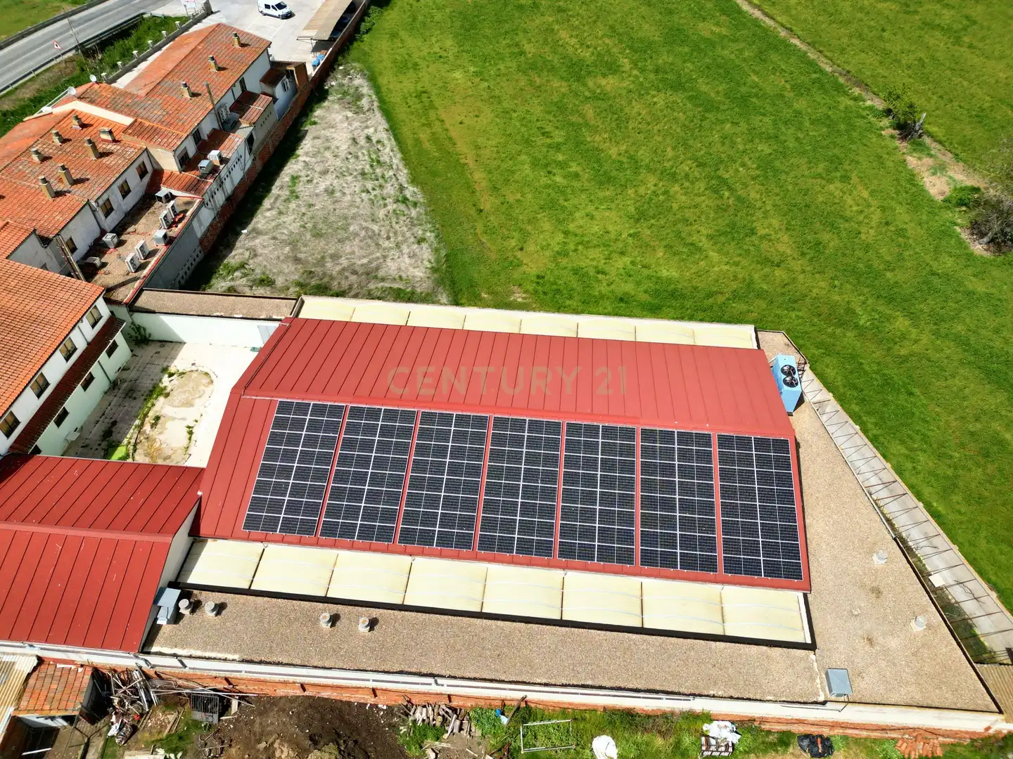 Vista exterior de Edificio en venta en Alba de Tormes con Alarma