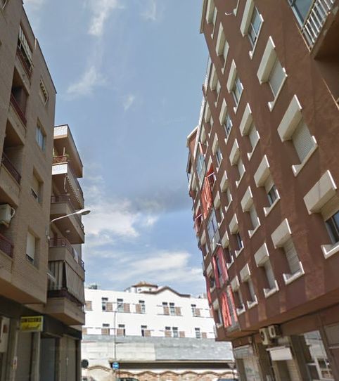 Foto 2 de Piso en venta en C/ Baro Déroles, Joc de la Bola - Camps d'Esports, Lleida Capital