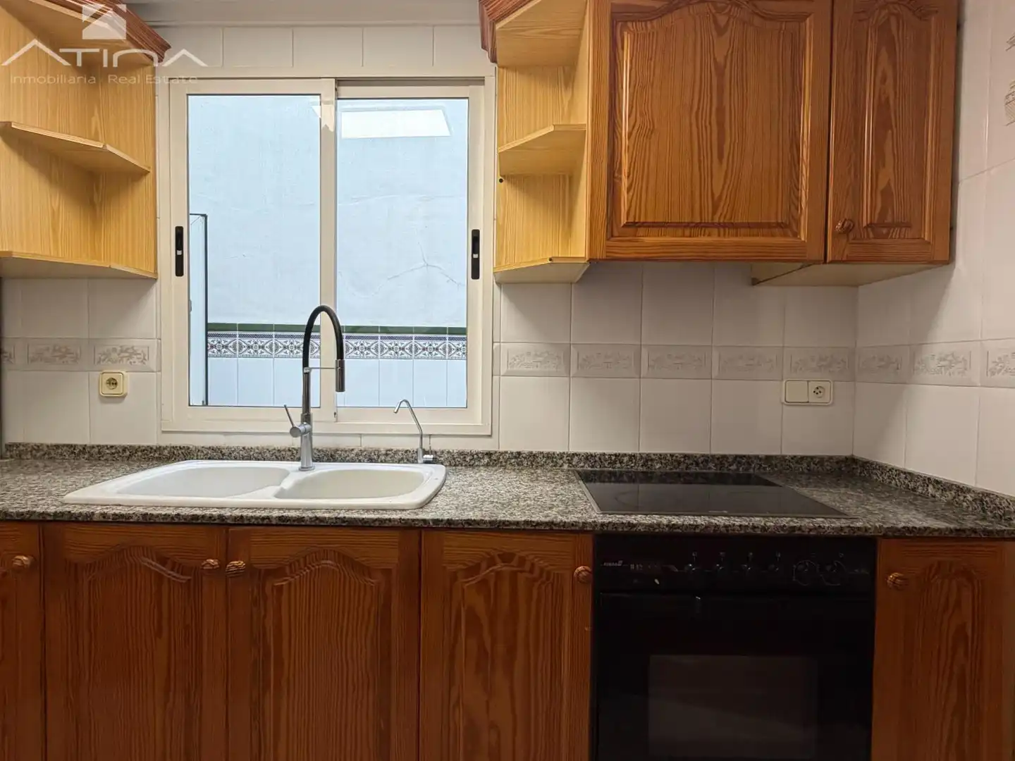 Kitchen of Houses for sale in Beniarjó, Valencia