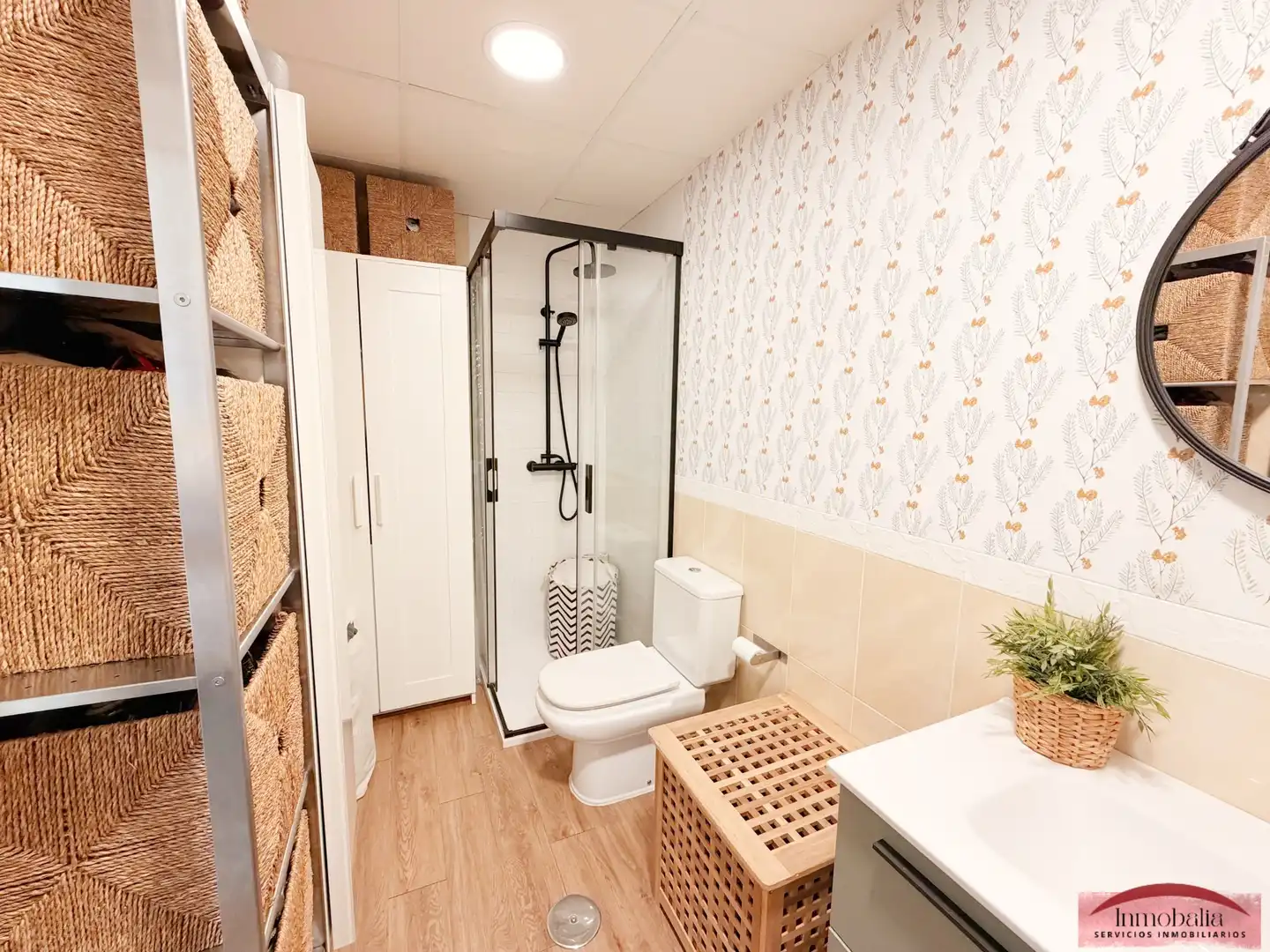Baño de Piso en venta en Sevilla con Aire acondicionado, Terraza y Trastero