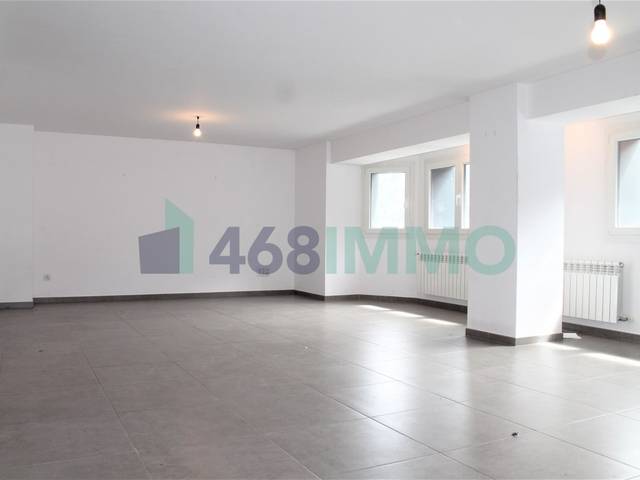 Piso en Alquiler en Av. de Santa Coloma, 27-9 en Centro