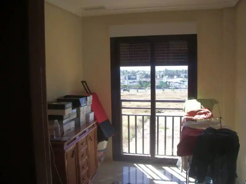 Piso en venta en El Raval - Portes Encarnades