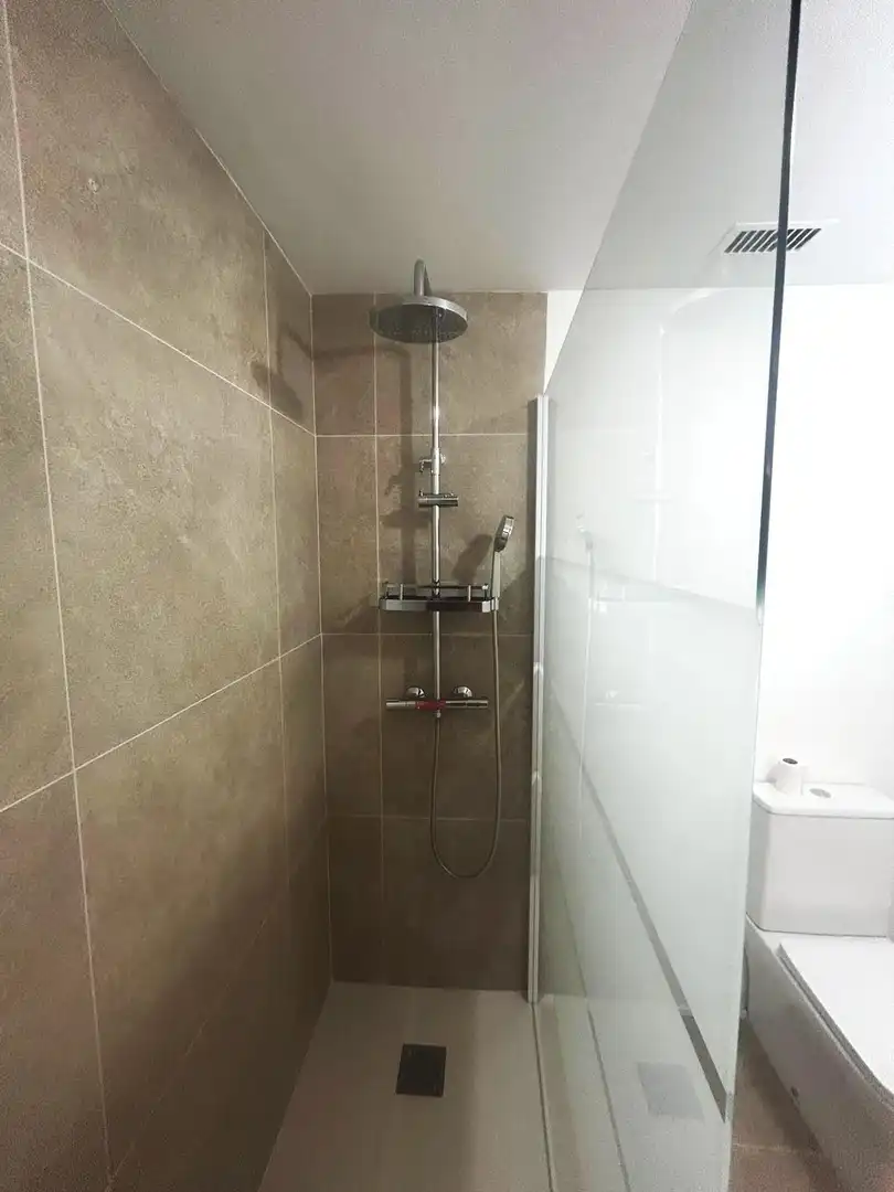 Baño de Piso de alquiler en  Palma de Mallorca con Aire acondicionado, Calefacción y Terraza