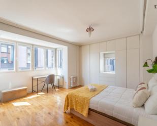 Bedroom of Apartment to share in  Madrid Capital  with Air Conditioner, Heating and Furnished