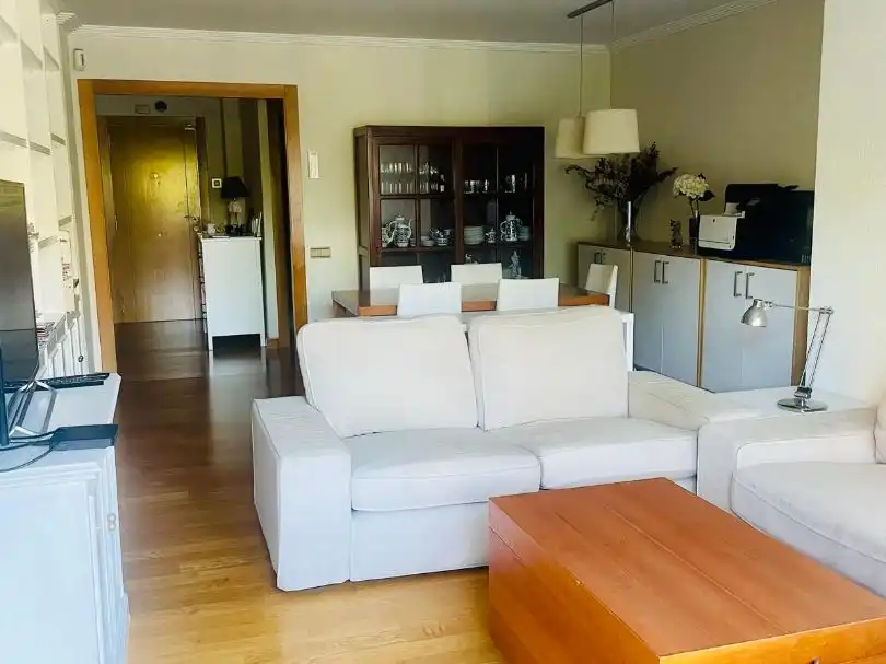 Sala d'estar de Pis en venda en  Pamplona / Iruña amb Terrassa i Balcó
