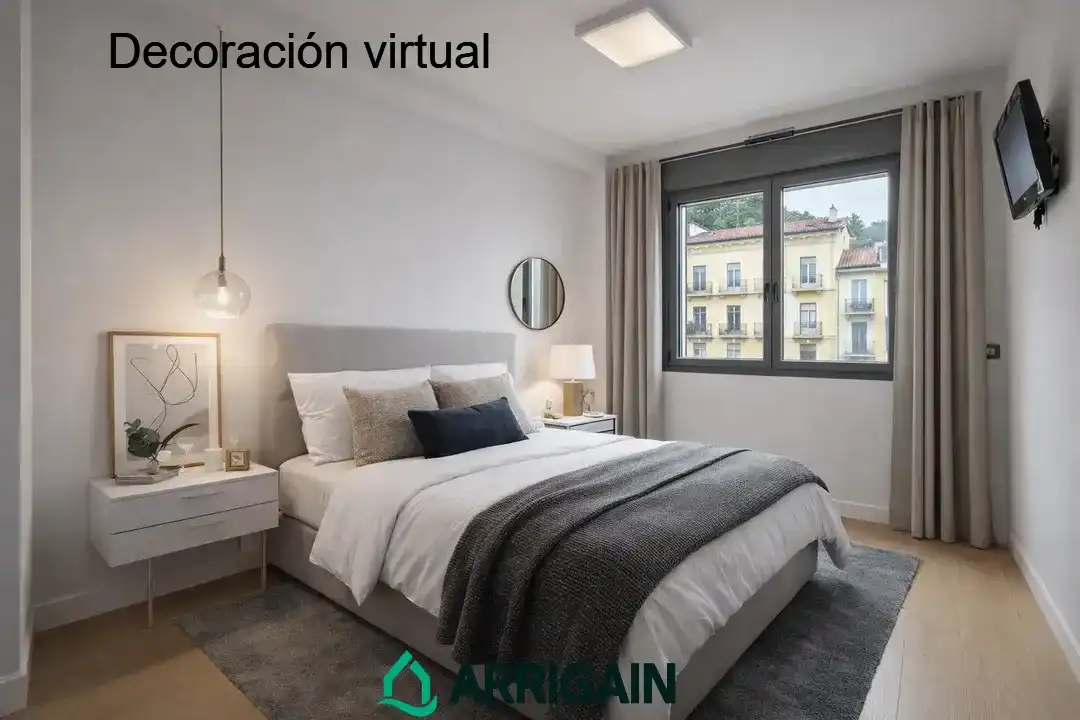 Habitación de Piso en venta en Donostia - San Sebastián  con Calefacción, Terraza y Trastero