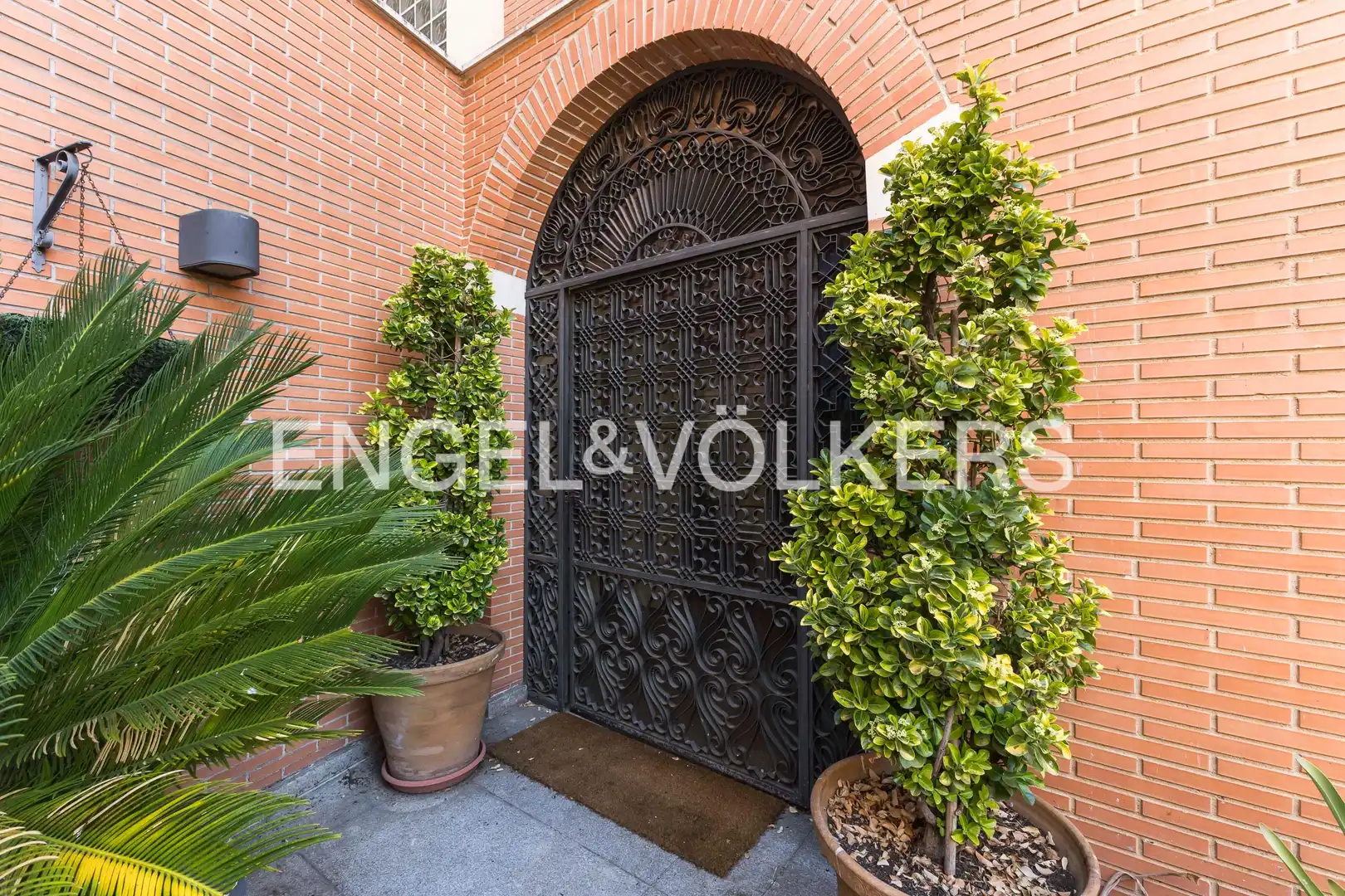Houses for sale in Velilla de San Antonio  with Air Conditioner, Heating and Terrace