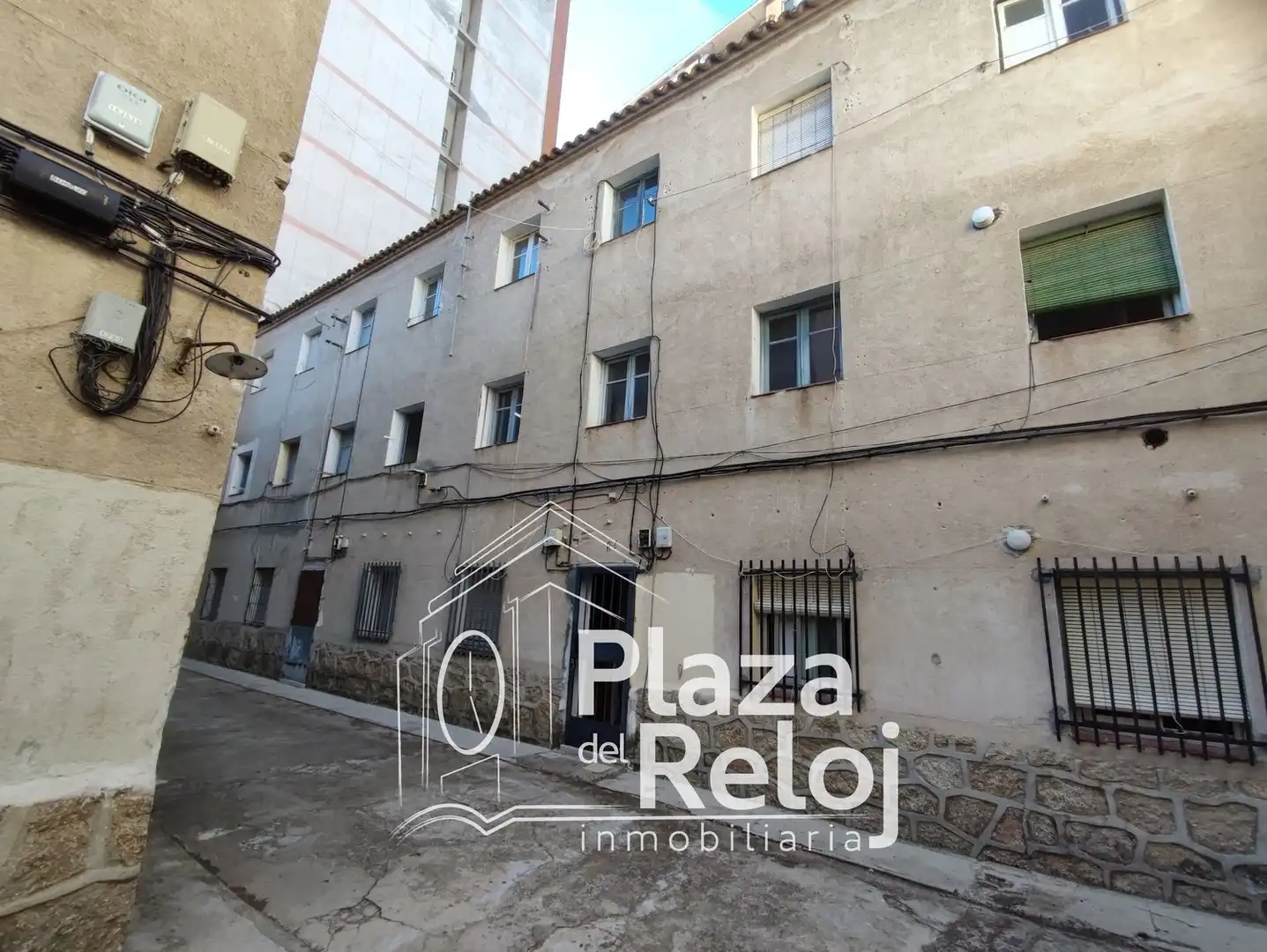 Exterior view of Buildings for sale in Talavera de la Reina