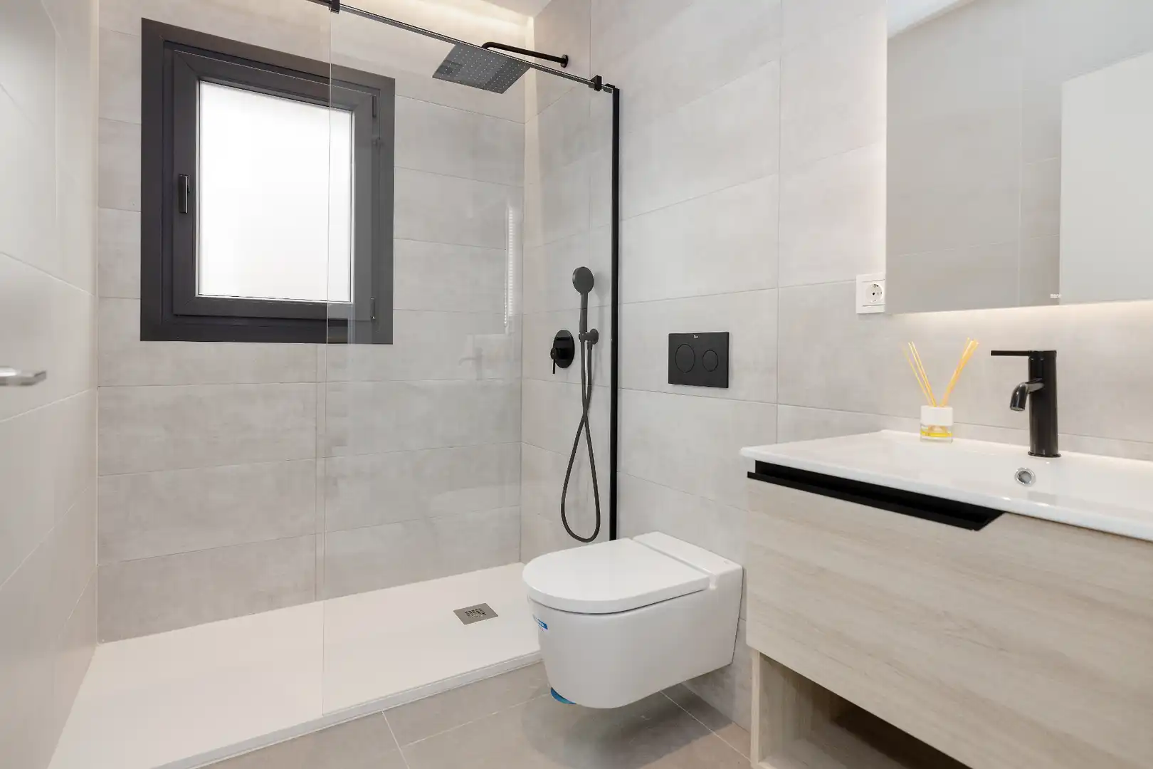 Baño de Casa adosada en venta en Málaga con Aire acondicionado, Calefacción y Terraza