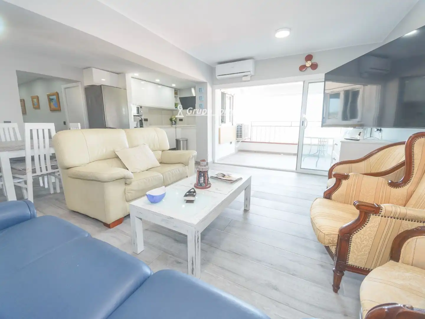 Living room of Flat for sale in El Vendrell  with Air Conditioner, Heating and Terrace