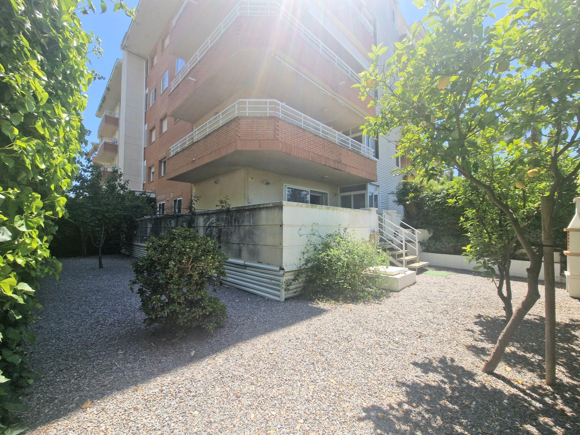 Exterior view of Planta baja for sale in Salou  with Air Conditioner, Heating and Private garden