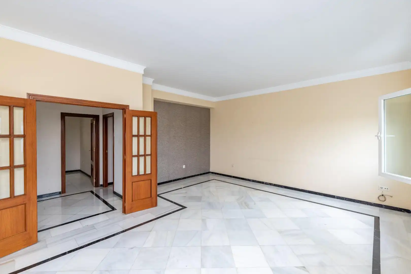 Piso de alquiler en Granada con Aire acondicionado, Calefacción y Terraza