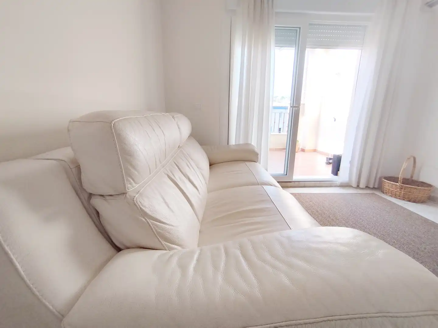 Living room of Attic for rent in Vélez-Málaga  with Air Conditioner, Terrace and Furnished