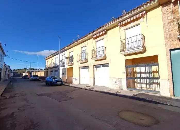 Terraced house for sale in Calle Grecia, imagen 2