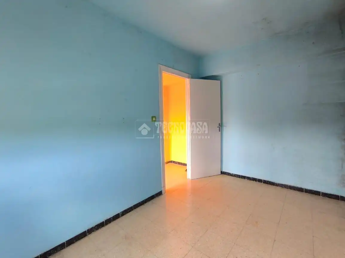 Piso en venta en Huelva con Balcón