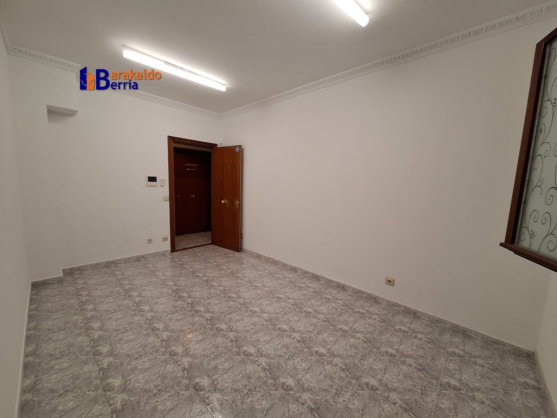 Office for rent in Barakaldo 