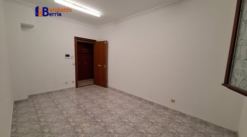 Foto 2 de Oficina de alquiler en Eguzkiagirre Kalea, 7, Bagatza - San Vicente, Barakaldo