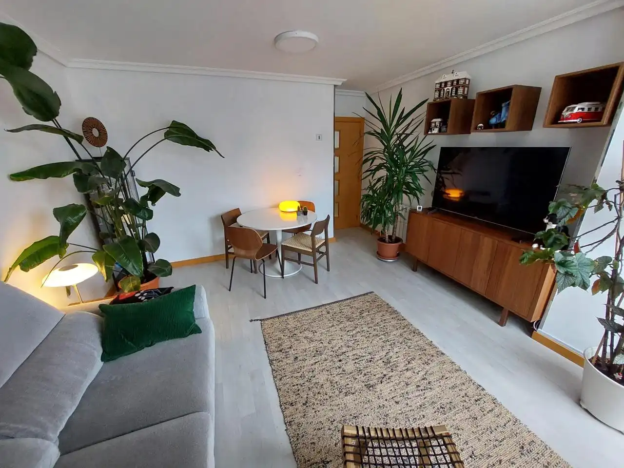 Living room of Flat for sale in Villaquilambre