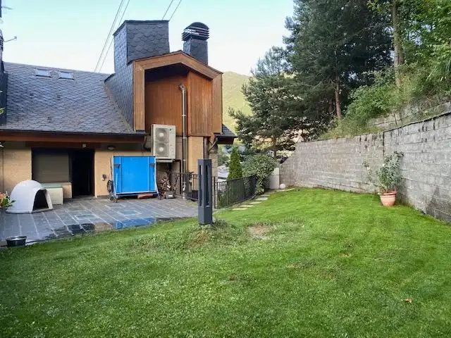 Casa adosada en venta en La Massana pueblo