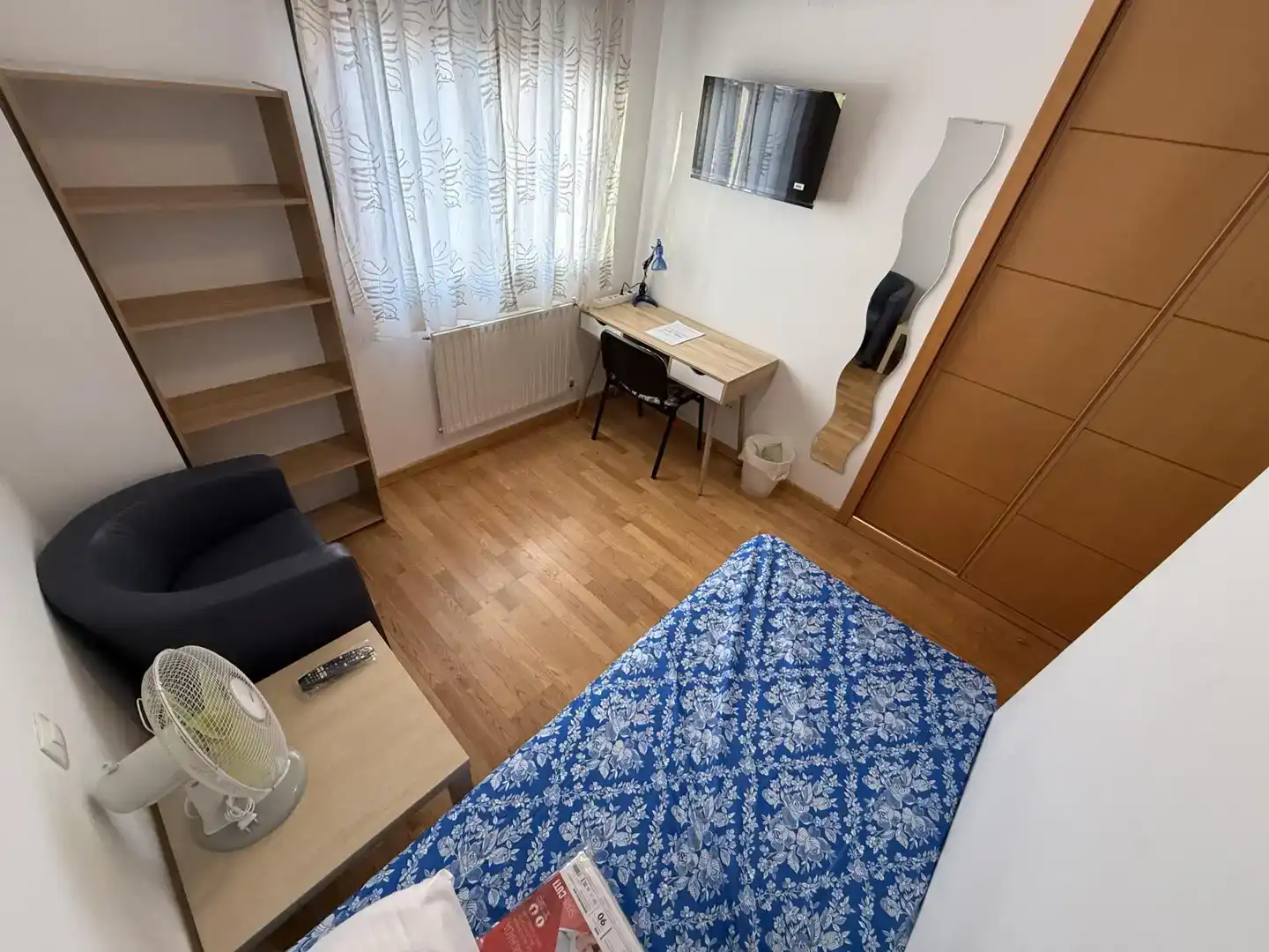 Dormitori de Pis per a compartir en Alcorcón amb Parquet, Piscina i Moblat