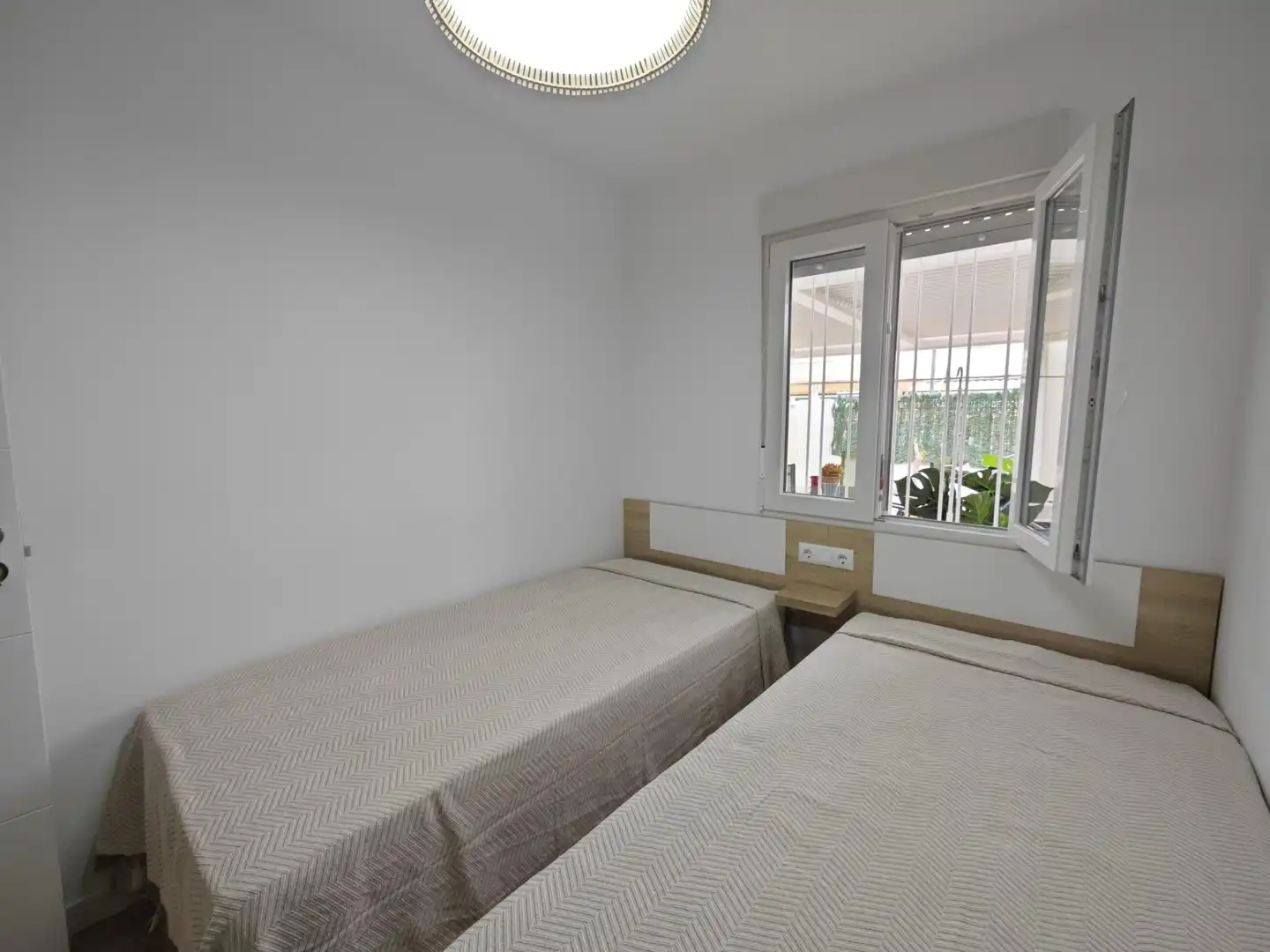 Planta baja de alquiler en Calle Calle Claveles, Playa Tamarit - Playa Lissa