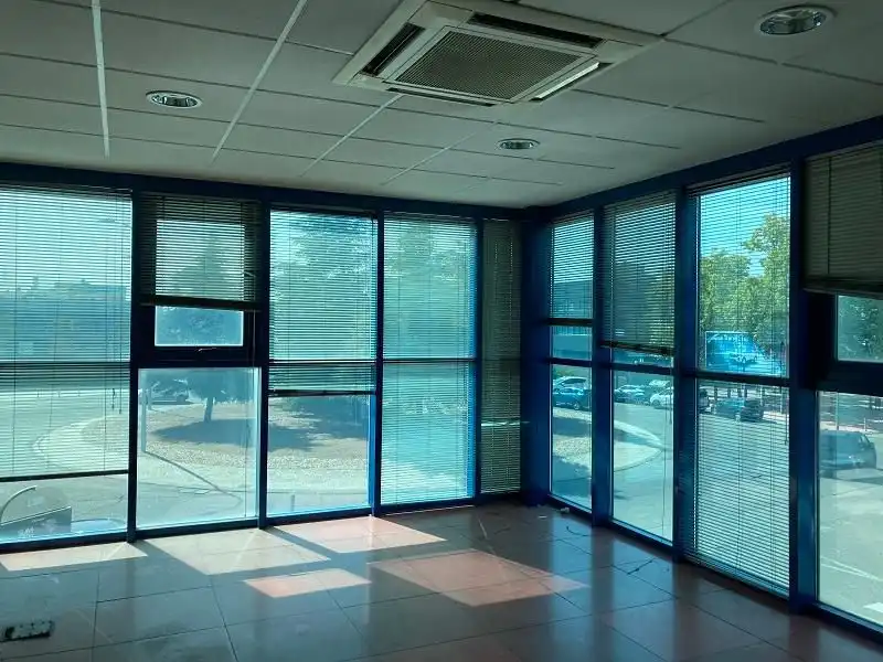 Edificio en venta en PRIMAVERA / AV. DE LAS ESTACIONES, Polígono de las Monjas