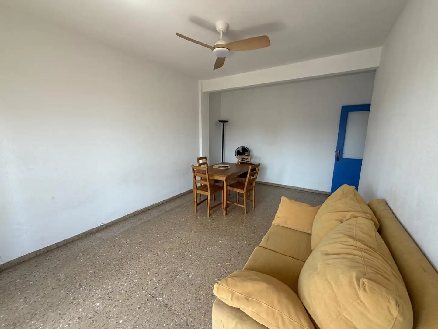 Sala de estar de Piso en venta en Murcia con Terraza y Balcón