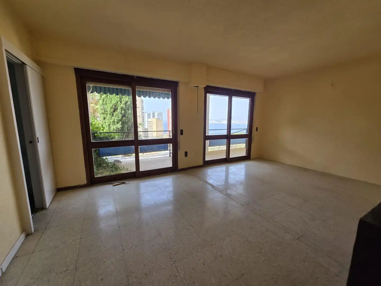 Wohnzimmer von Haus oder Chalet zum Verkauf in Benidorm mit Privatgarten, Terrasse und Abstellraum
