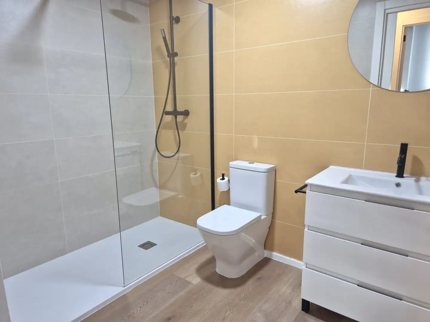 Apartament amb ascensor de lloguer a Casco Antiguo, imagen 8
