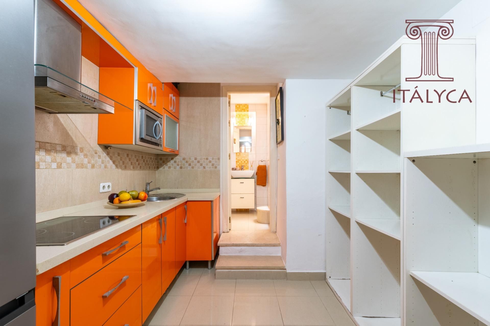 Cocina de Apartamento en venta en  Sevilla Capital con Aire acondicionado y Trastero