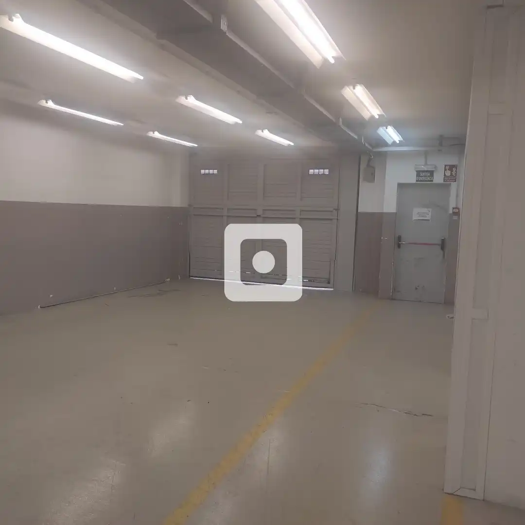 Industrial buildings for rent in de les Cosidores, Egara