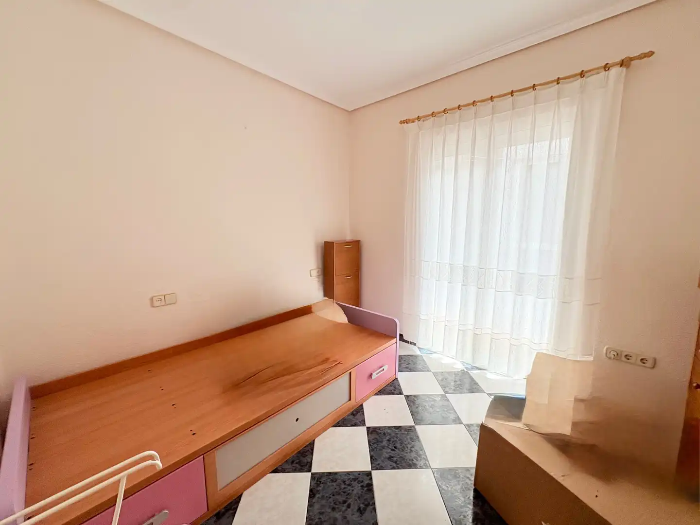 Dormitori de Casa o xalet en venda en Benaguasil amb Aire condicionat, Terrassa i Forn