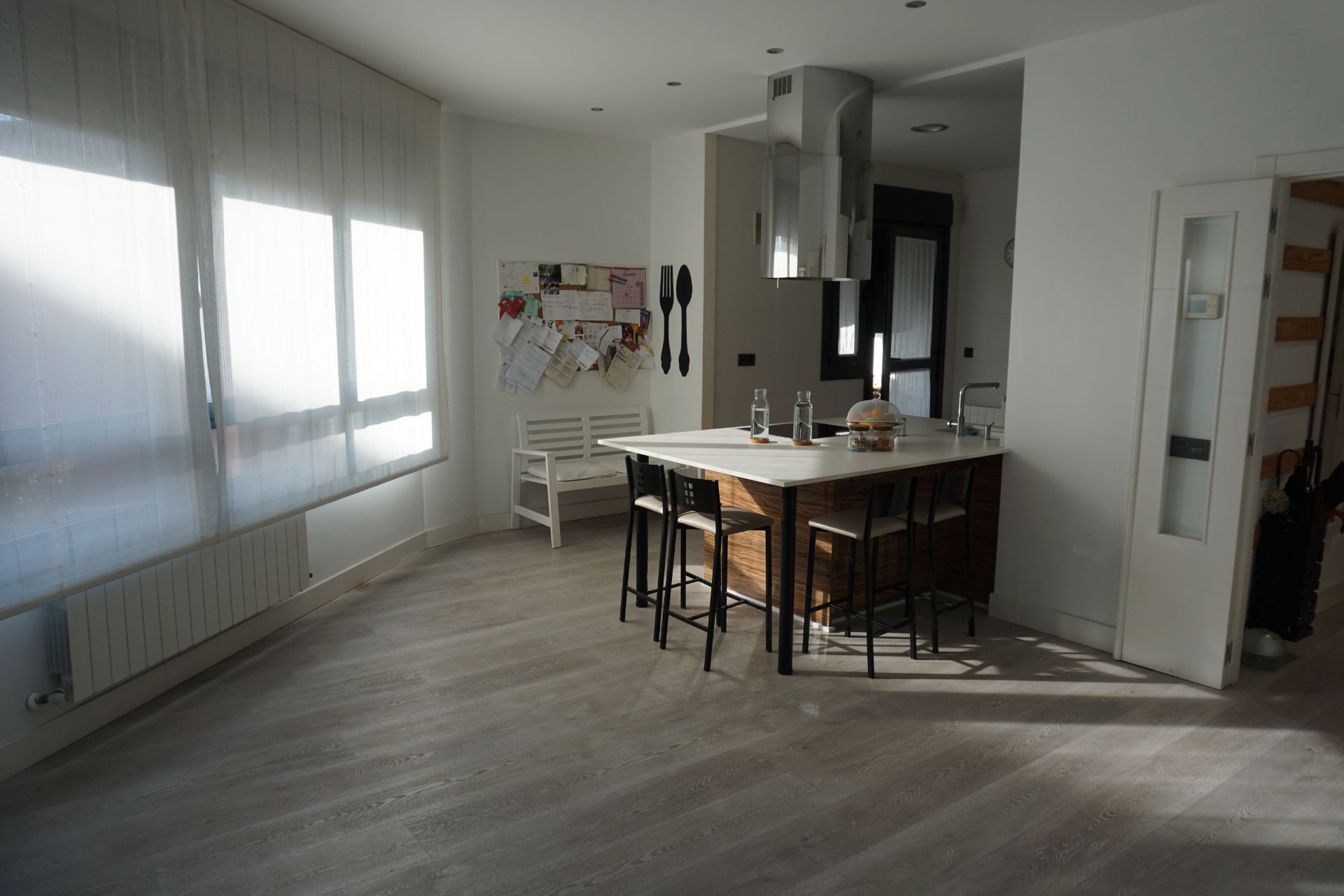 Comedor de Piso en venta en Basauri  con Calefacción y Amueblado