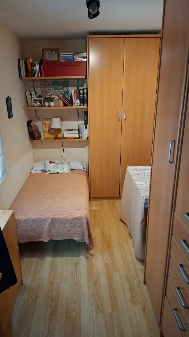 Bedroom of Flat for sale in Cornellà de Llobregat  with Air Conditioner, Terrace and Furnished