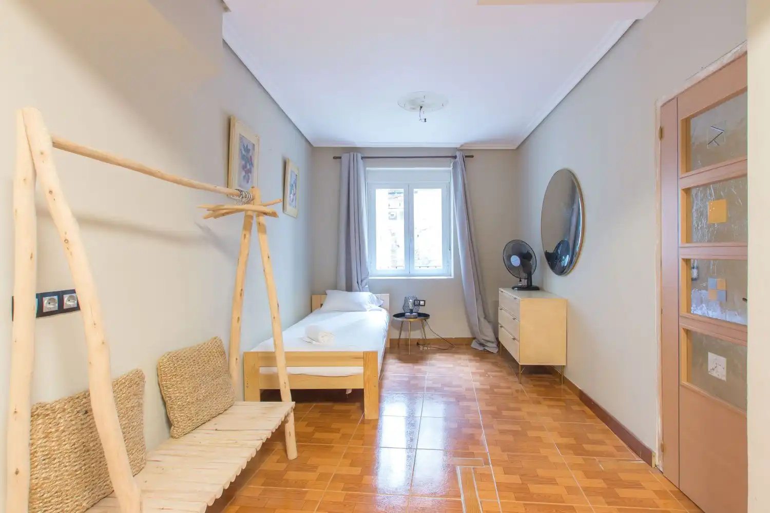 Habitación de Piso en venta en  Pamplona / Iruña con Calefacción, Amueblado y Balcón