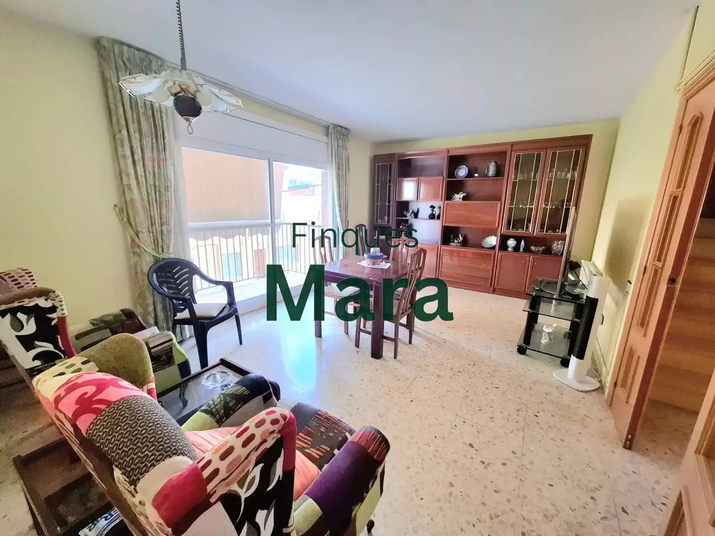 Vista exterior de Casa o chalet en venta en Sant Boi de Llobregat con Calefacción, Terraza y Balcón