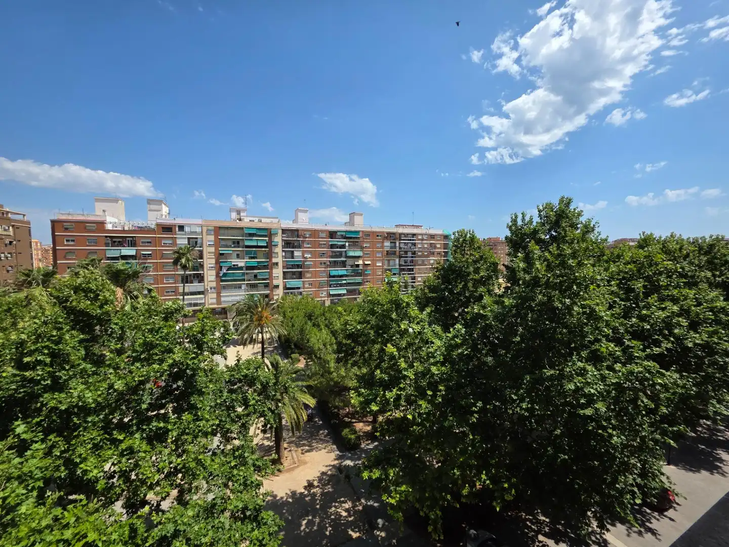 Exterior view of Flat for rent in Valencia  with Heating
