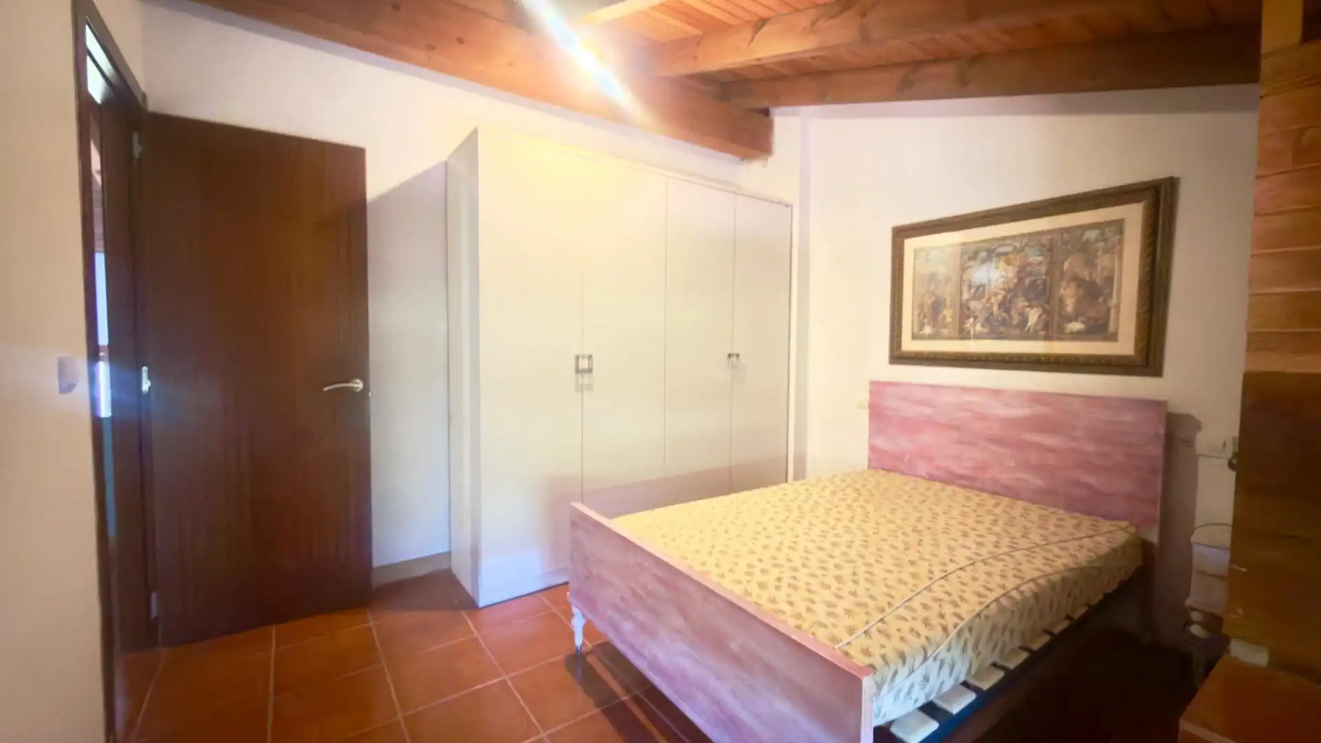Dormitori de Finca rústica en venda en Castrelo de Miño amb Jardí privat, Terrassa i Moblat