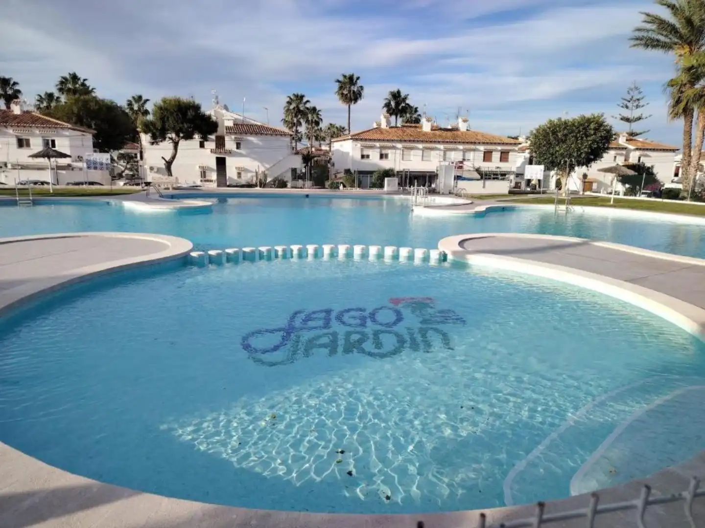 Piscina de Apartament en venda en Torrevieja amb Aire condicionat i Terrassa