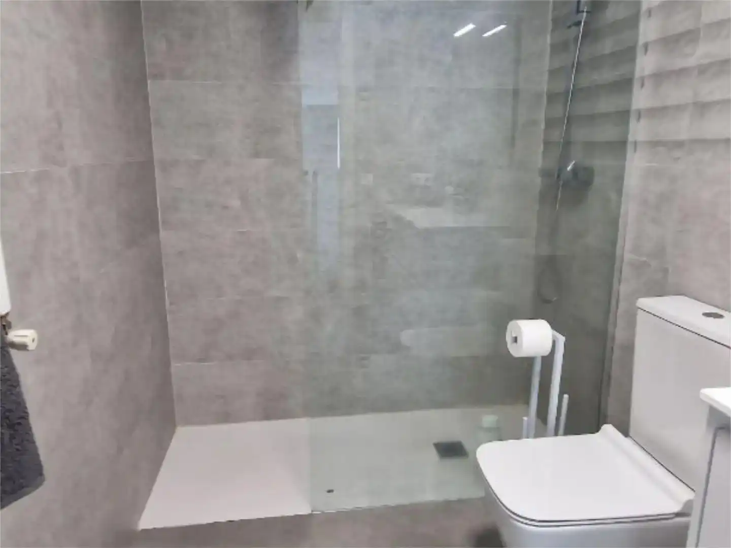 Bany de Loft de lloguer en  Madrid Capital amb Aire condicionat