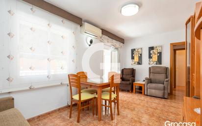 Living room of Flat for sale in Sant Boi de Llobregat  with Air Conditioner, Heating and Oven