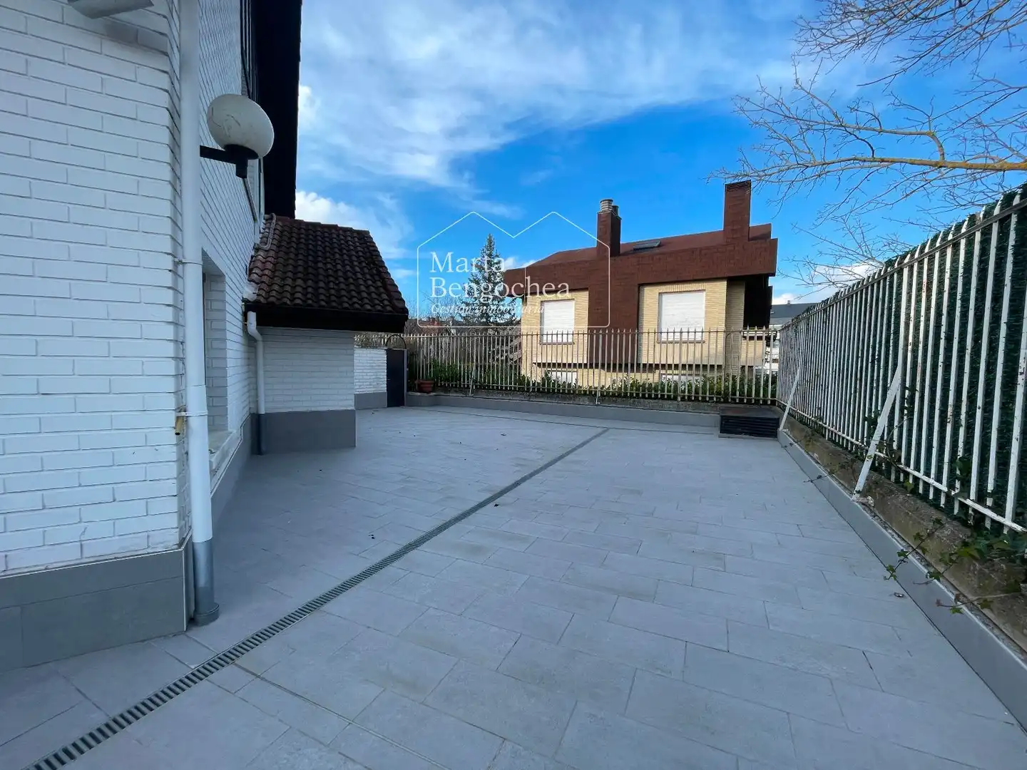 Casa adosada en venta en CALLE MENDIZABALA, Mendizorrotza - Armentia